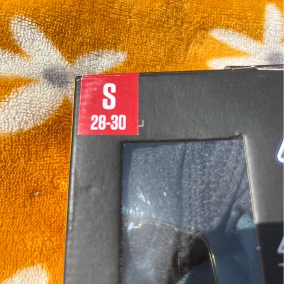 New NIB 4 Pair Super Soft Boxer Briefs Dickies Size Small 28-30 Fly Front Pouch - Picture 5 of 8